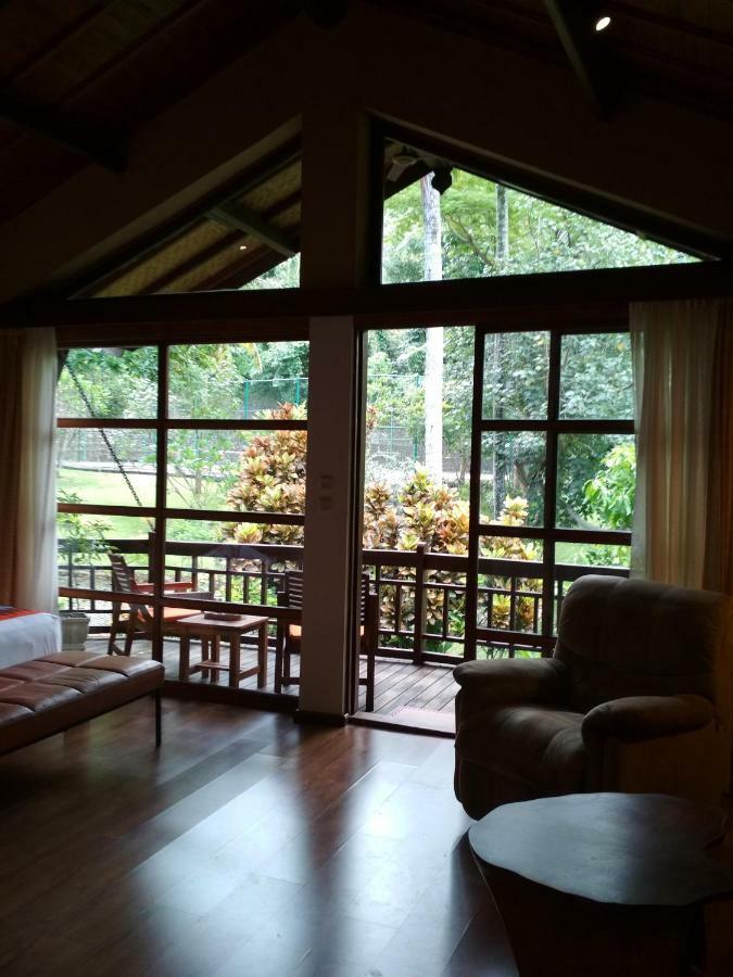 The Country House Senggigi Exteriör bild