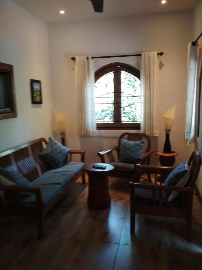 The Country House Senggigi Exteriör bild