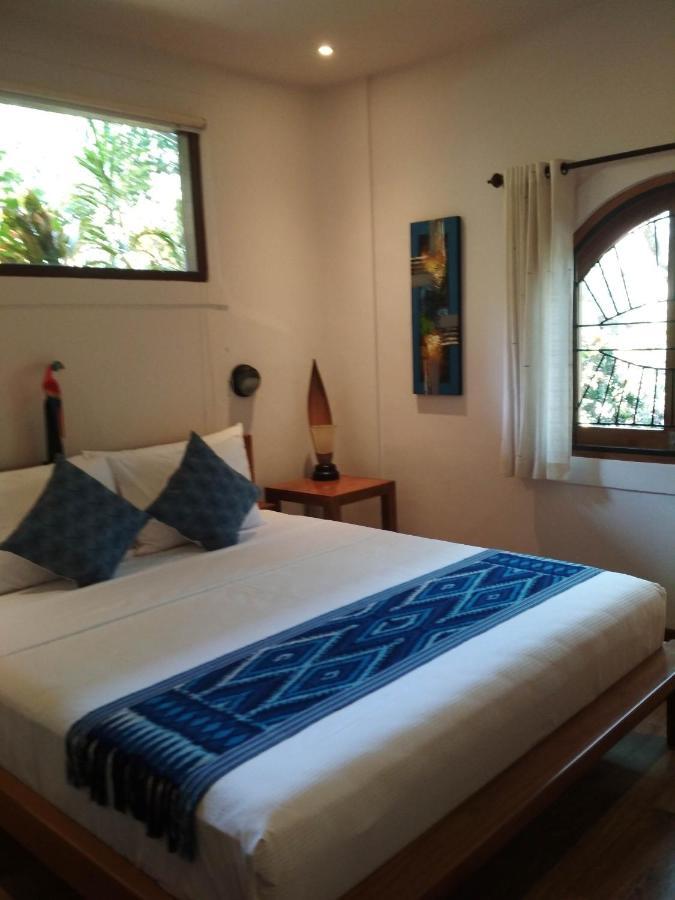 The Country House Senggigi Exteriör bild